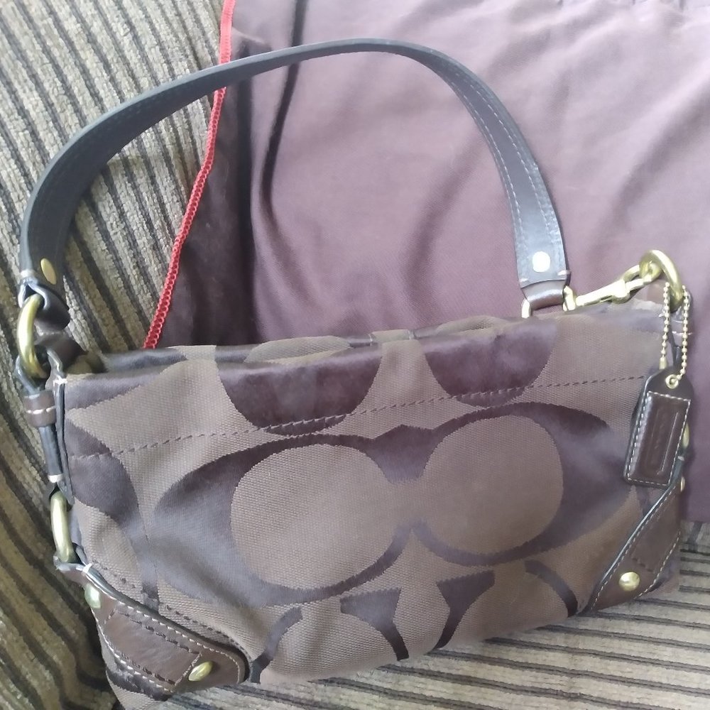 Chocolate Brown Coach Purse With Dust Bag!